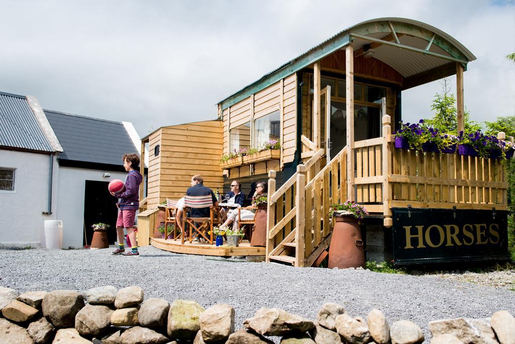 Burren Glamping Vila Kilfenora Exterior foto